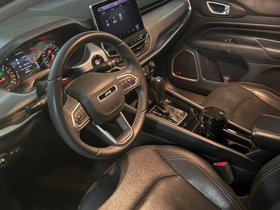 JEEP COMPASS 1.3 T270 TURBO FLEX LONGITUDE AT6 JEEP COMPASS 1.3 T270 TURBO FLEX LONGITUDE AT6